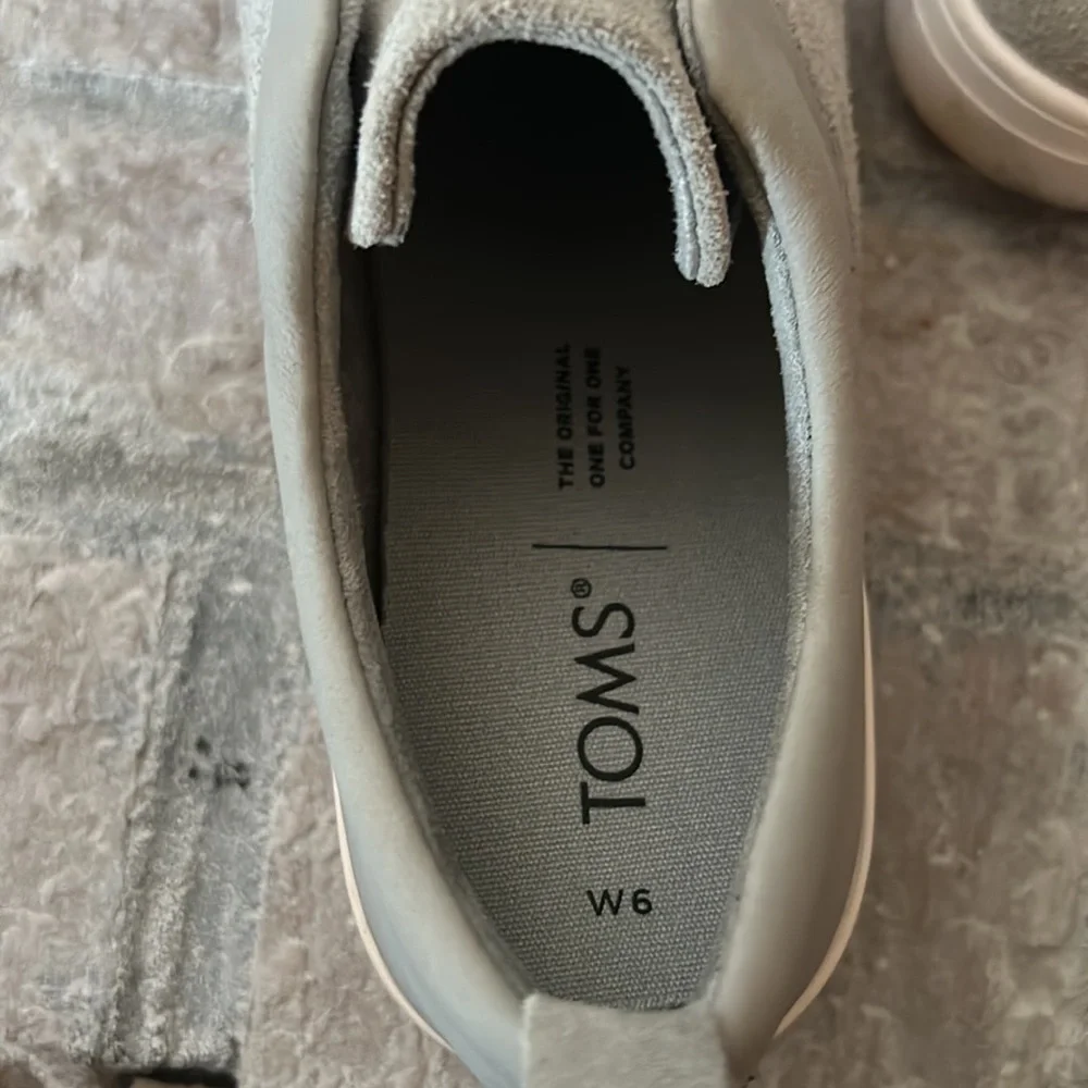Toms Mid Gray Amber Suede Slip-on Sneakers - Picture 5 of 6